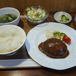 キッチン ブルー グローブ - デミグラスソースハンバーグ