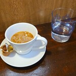 キッチン ブルー グローブ - ホワイトコーヒーへ