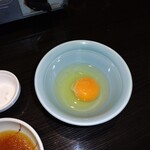 やっちろ - しゃぶしゃぶしたら溶き卵を付けて食べます