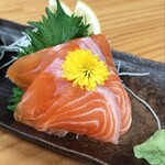 松本ゴールデン酒場 - 信州サーモン刺身