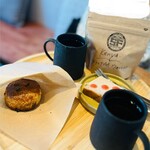 STAY FRESH COFFEE&FOODS - コーヒーとスコーンと苺のチーズケーキ　持ち帰りコーヒー豆（ケニア）