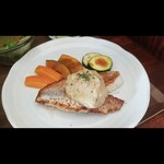 キッチン ブルー グローブ - 一昨年９月、ひめ鯛のポワレ　焼き茄子と柿のクリームソース