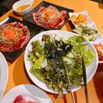 大衆炭火焼肉ジンギスカン ホルモン酒場 風土. - 