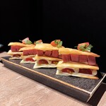 焼肉 よいん - ローストビーフのナポレオンパイ