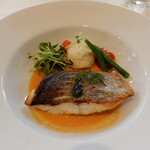 ル・セル ポワヴル - スズキのポアレ