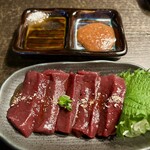 炭火焼肉 たけのうち - 生レバー焼き