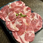 炭火焼肉 たけのうち - 牛上タン中落ち