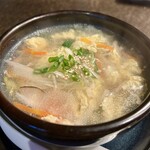 炭火焼肉 たけのうち - 玉子野菜スープ小