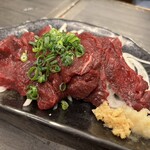 さかなの台所 オリエンタル - 日本の文化くじら刺身¥780