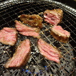 焼肉 鶯谷園 - 厚切りハラミ