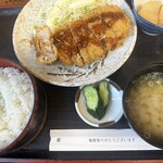 お食事の店 いそしぎ - とんかつ定食