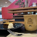 フラットホワイト コーヒー ファクトリー - 