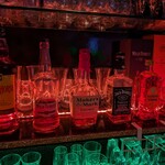 Bar&カラオケ Don'9 - サントリー角瓶をはじめワイルドターキーやメーカーズマーク