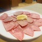焼肉ホルモン処じゅうとく - 
