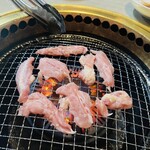 焼肉ホルモン処じゅうとく - 