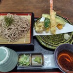 市太郎 - 料理写真:天ざるそば