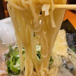 ラーメン 坊也哲 - 麺