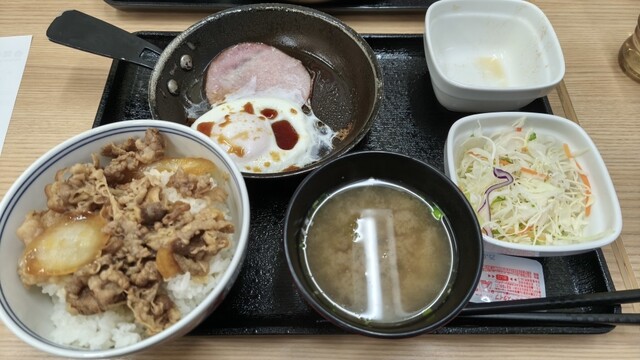 吉野家 7号線青森西店 &ndash; 新青森駅近くの牛丼専門店