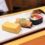 鮨 つぼみ - ・太巻
      ・稲荷
      ・玉子