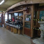 黒姫物産センター - 地下廊下の展示物