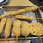 新世界 串カツ 小鉄 千日前店 - 