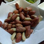 鶴亀 - 自家製ピーナッツ(2025年3月19日撮影)