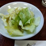 鶴亀 - お通し 200円(税込)(2025年3月15日撮影)