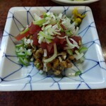 鶴亀 - マグロ納豆 420円(税込)(2025年1月25日撮影)