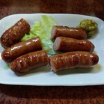 鶴亀 - 粗挽きソーセージ 380円(税込)(2025年1月25日撮影)