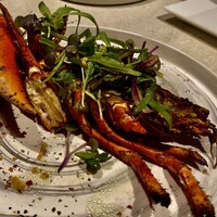 GINZA ONO Gratia -Smoke Dining- - オマール海老の薪焼きディルとガーリック風味(2,200円)
                    →ガーリックと薪火の香ばしさが相まって、とても美味しい。