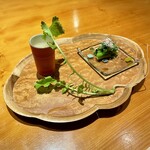 伊藤家のつぼ - お通し 葉大根、花山葵、新玉ねぎのすり流し