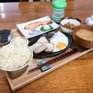 暮らし商店 ごんべや_0