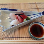 造り。サワラと鱧の炙り。鯛。鱧の炙りってめちゃうまいです。