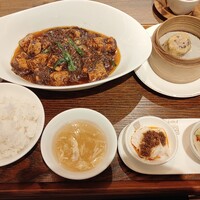 正宗広東私房菜サワダ 梅田エスト店 - 