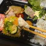 キッチン ブルー グローブ - ポテサラも好み