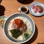 日本橋 海鮮丼 つじ半 - 
