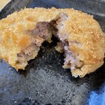 ○屋 - 牛タンメンチの断面