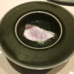 アカトゥーイ - 