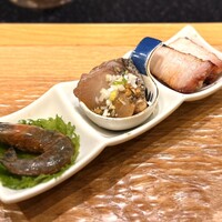 豊栄 - 前菜三種。