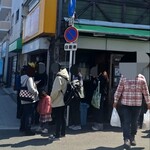 堀内チキンライス - 帰りにも並んでいました！