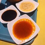 堀内チキンライス - 3種類のタレ