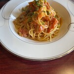 洋食&ワイン LUCE - エビのクリームソースパスタ