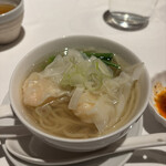 胡桃茶家 - シメのイビワンタン麺。そこそこ。ワンタン麺ならここのちかくの広州市場の方がうまい