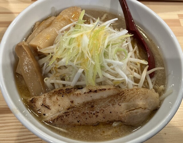 丸美商店 - 十文字（ラーメン）の写真
