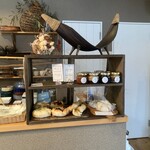 donopan - カウンター。販売しているジャムなど。