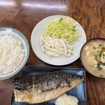 池上食堂 - 鯖焼き定食とマカロニサラダ