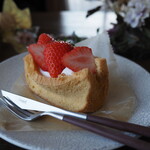 米粉の焼き菓子 pOna - pOnaシフォンサンド