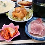 カタヤマ - 日替わり定食 1,000円(税込)、小鉢