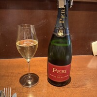 フィーコディンディア - 駆けつけのブリュット　タレントブリュットに区分される〝PERI  〟｡ シャンパーニュか？と言うほど豊かな酸味と風味｡