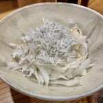 しんのすけ - しらすと新玉ねぎ